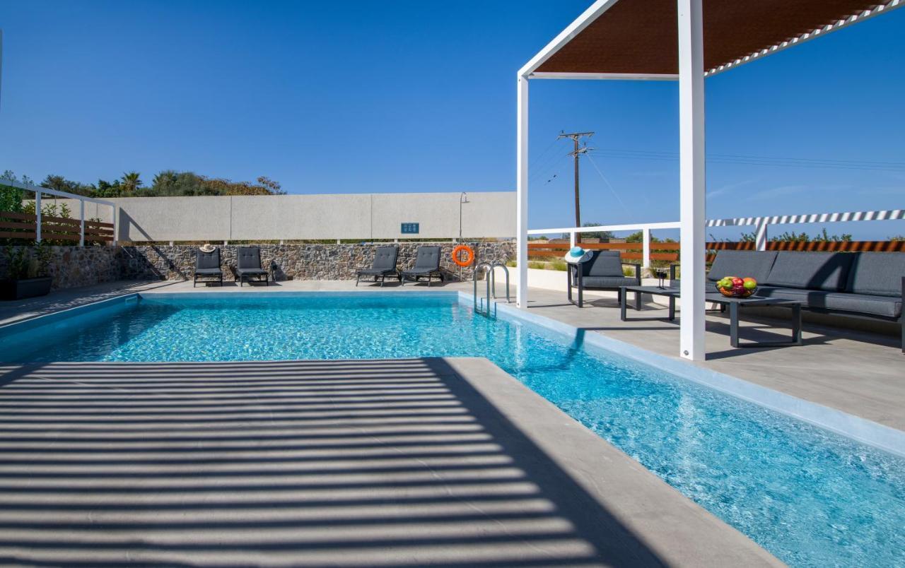 Xenias Luxury Villas Kalathas Extérieur photo